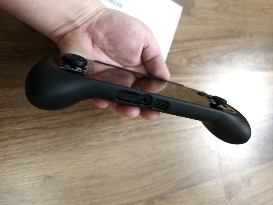 Retroid Pocket 5 универсальная консоль