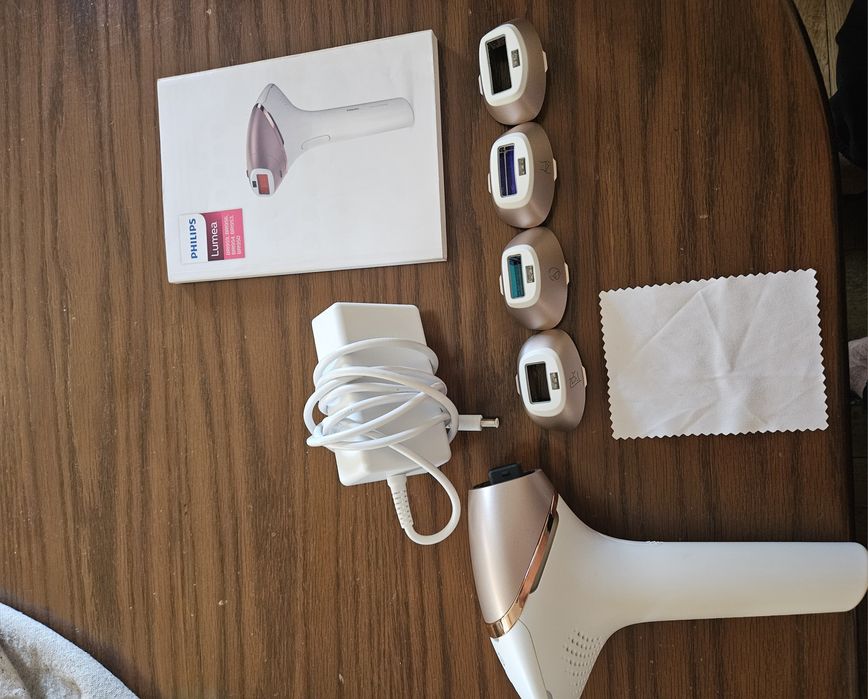 Фотоепилатор Philips Lumena Prestige IPL