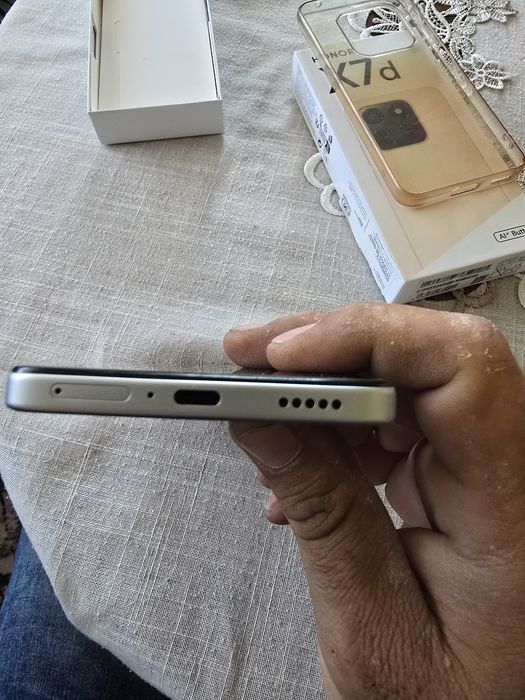 Телефон Honor x7d