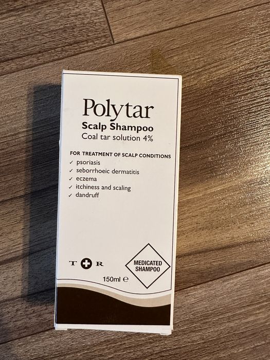 Este este un șampon medicamentos pentru scalp, cu gudron de cărbune (coal tar) 4%.