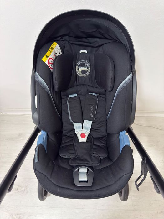 Carucior negru Anex E-Type 2in1 + Scoica Cybex Aton 5
