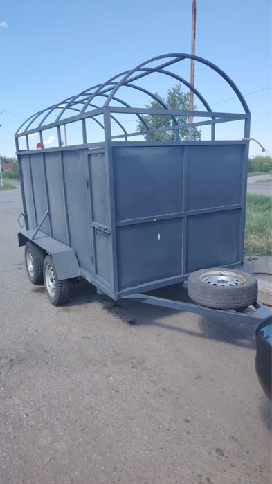 Прицеп скотовоз продам