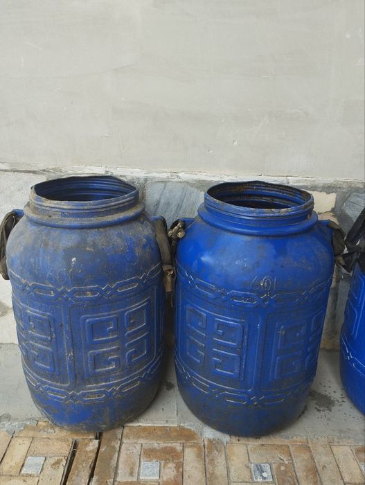 Bochkalar 6 ta sotiladi