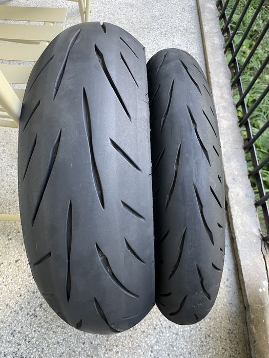 Мото гуми Bridgestone Battlax S23