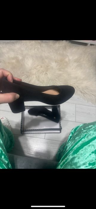 Продам туфли  новые размер 36