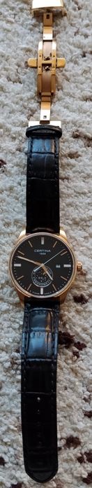 Продавам оригинален швейцарски часовник CERTINA DS-8 (Rose gold).