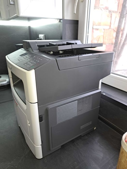 Продавам лазерен мултифункционален принтер Lexmark MX310dn