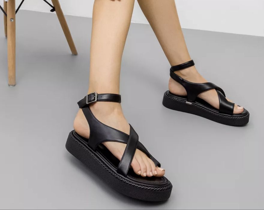 Продам летние сандали