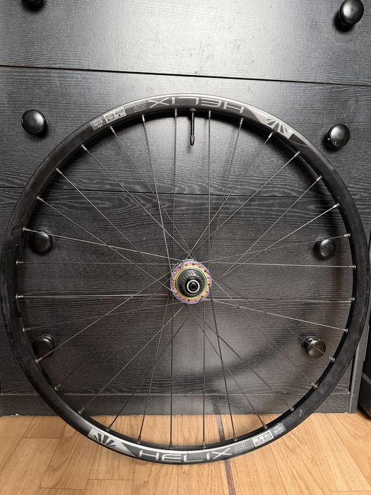 Заднее колесо 27,5" tubeless