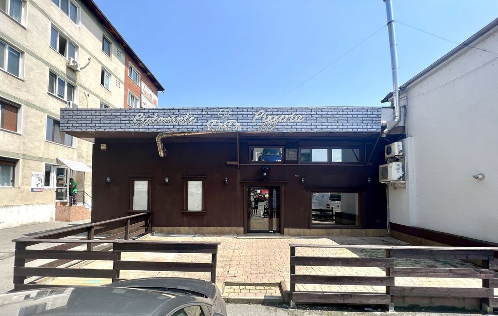 De închiriat spațiu comercial central, 100mp (Geamuri Late), Rm Vâlcea