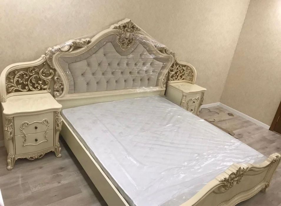 Спальный гарнитур Джоконда 1,80