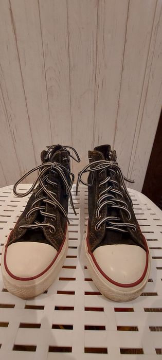 Продам модные кеды