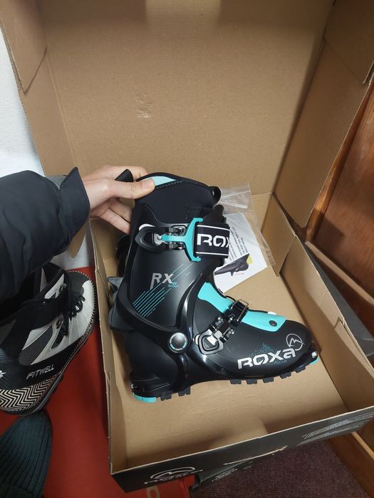 Clapari Movement,Hagan,Roxa, Fischer tură