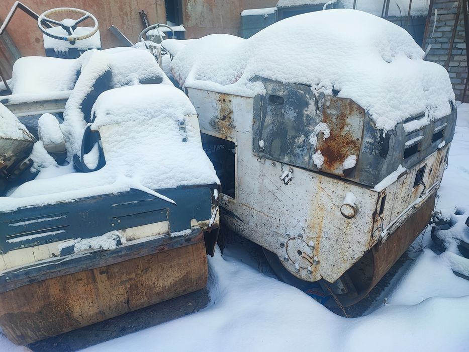 Продам цена за два мини КАТОК 2.8 тонн