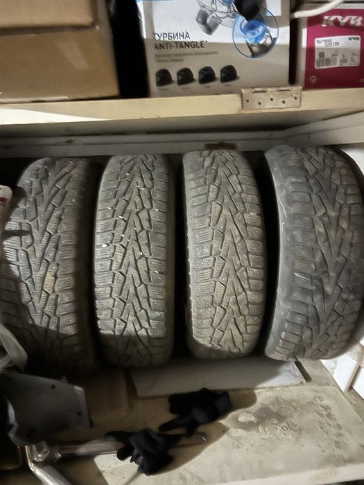 Диски с резиной.