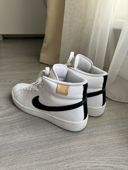 Кроссовки nike женские