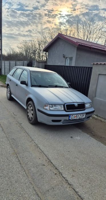 Scoda Octavia 1 mașina foarte intretinuta