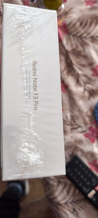 Телефон Redmi note 13 pro