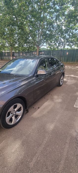 BMW Seria 320 D 2012 cutie automata