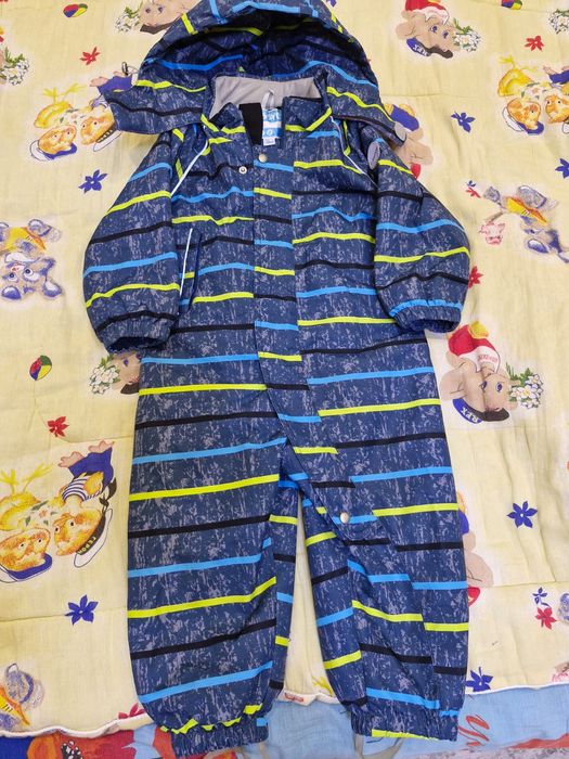 Продам комбинезон весна- осень