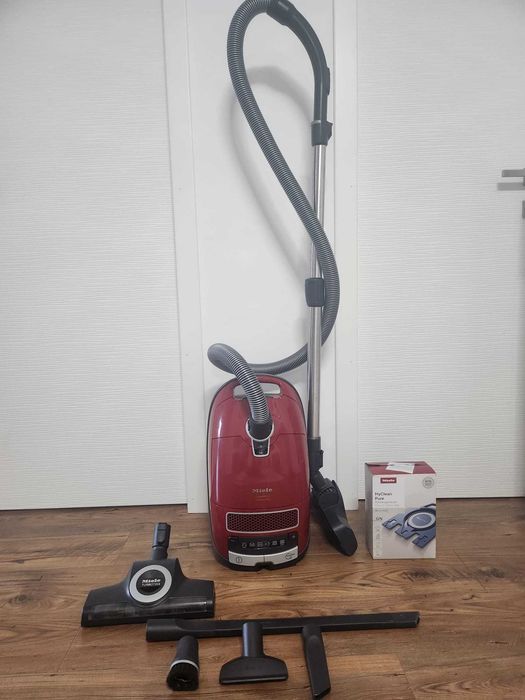 Aspirator Miele C3 Cat&Dog Flex 890W