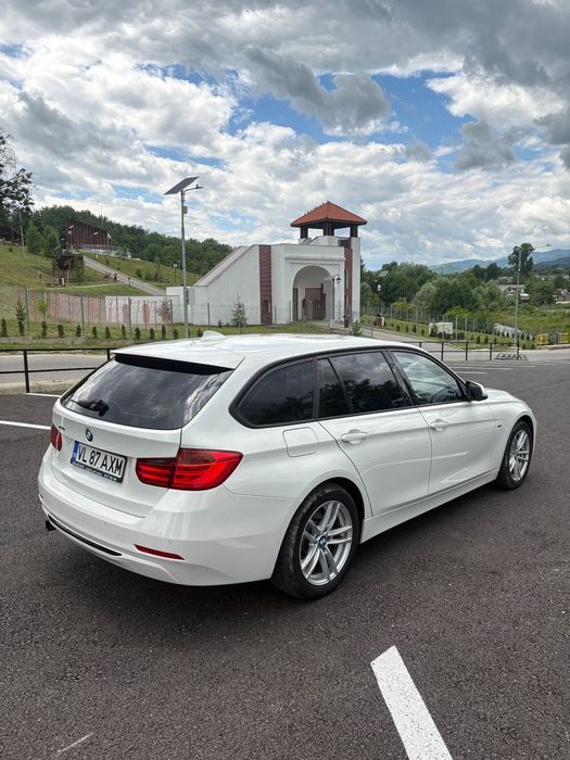BMW Seria 3 BMW Seria 3 318d xdrive 2.0 Diesel