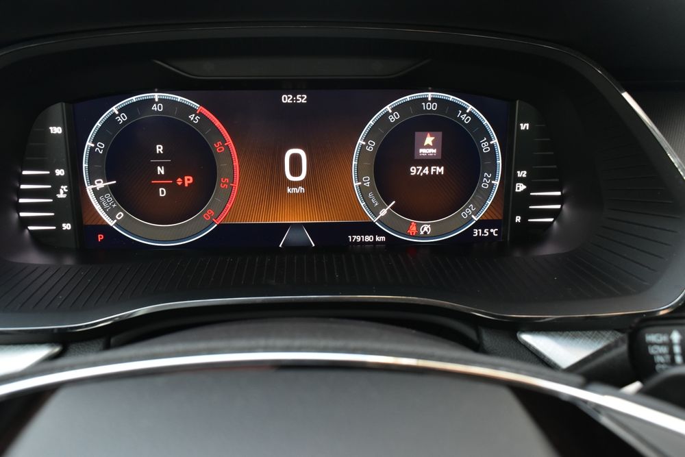 Skoda Octavia 2.0dsg 2022  Matrix  bancheta spate incalzita