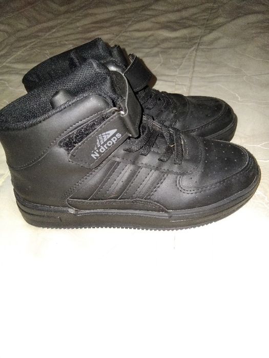 Боти 32 номер ..