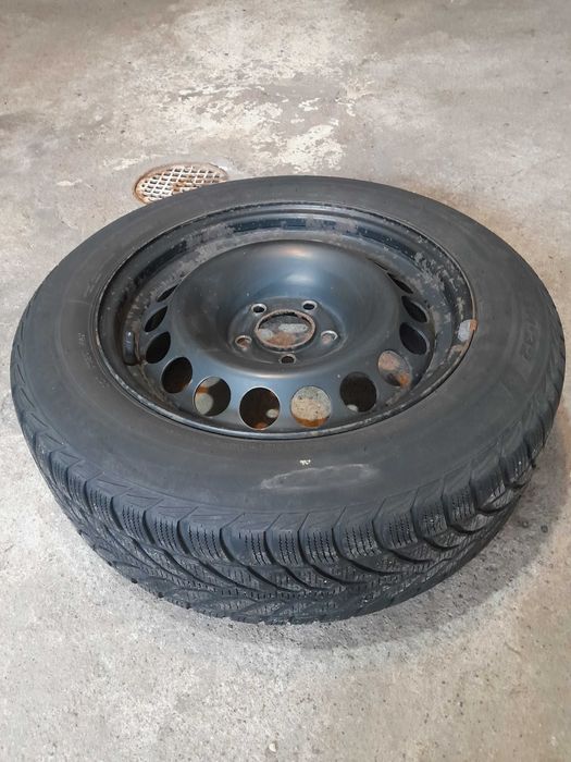 Vand 4 anvelope BRIDGESTONE 205 60 r16 de iarna