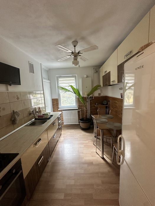 Închiriez apartament 2 camere