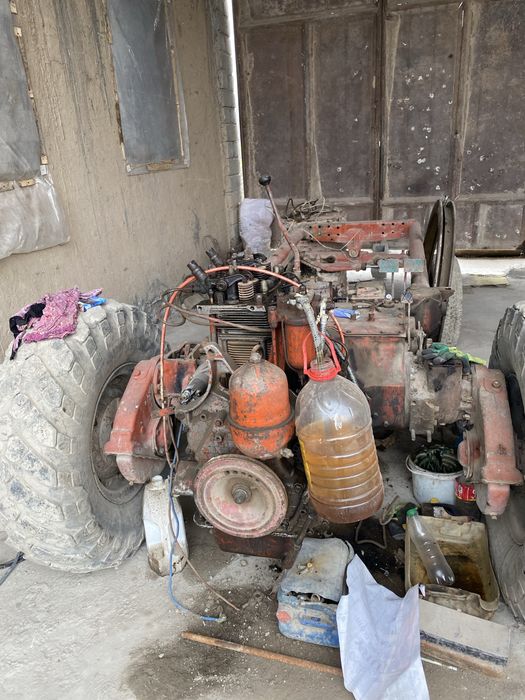 T16traktor sotiladi srochna holati yahshi mator karobka terilgan