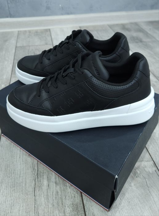 Дамски обувки TOMMY HILFIGER.Естествена кожа