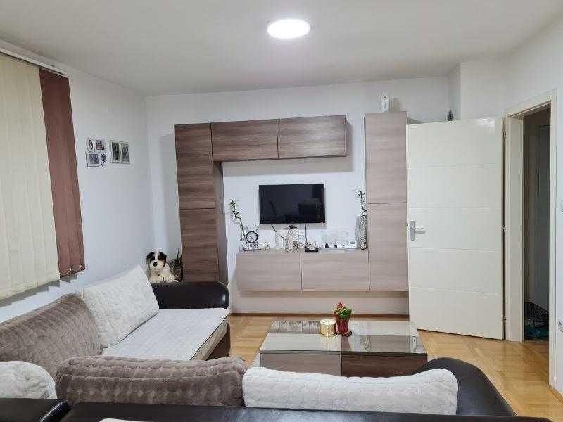 Дава се под наем Двустаен апартамент в Пловдив, Въстанически - 57 кв.м за 219.3 € - Снимка #9