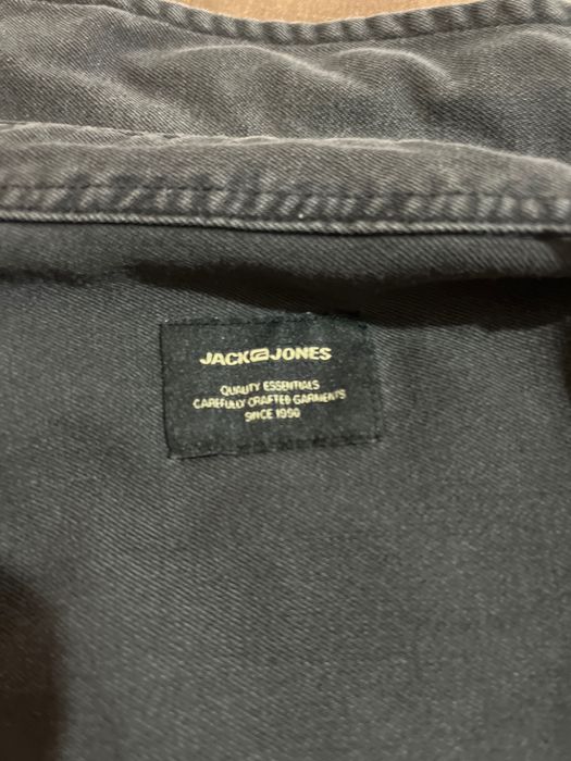 Риза мъжка размер S