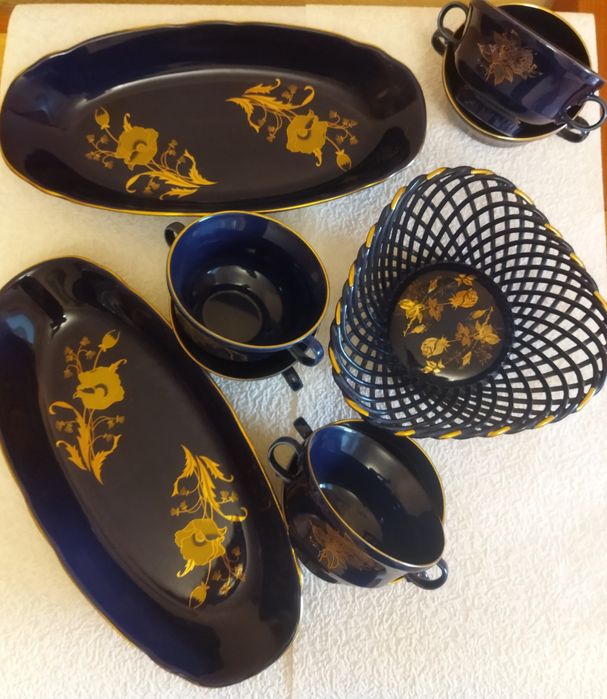 Продаю набор для сервировки стола.