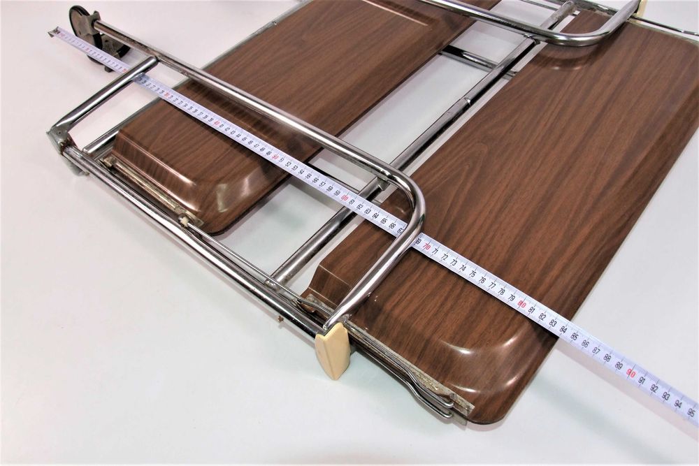 Masa extensibila cu rotile, foarte practica, Made in Germany, perfecta stare