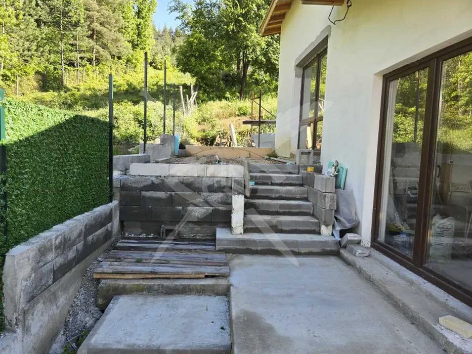 Продава се Къща в Своге - 75 кв.м за 1600 €/кв.м - Снимка #11