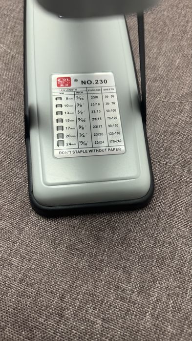 Степлер офисный NO.230