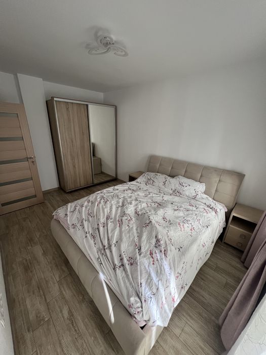 Inchiriez apartament 3 camere Floresti, Sub Cetate