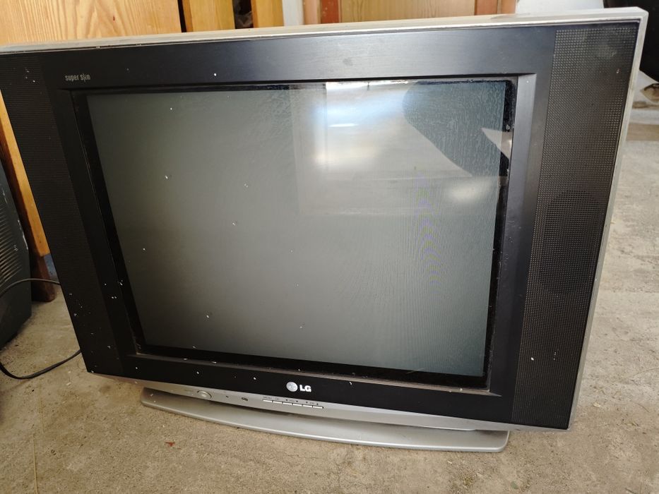 Продаю телевизор