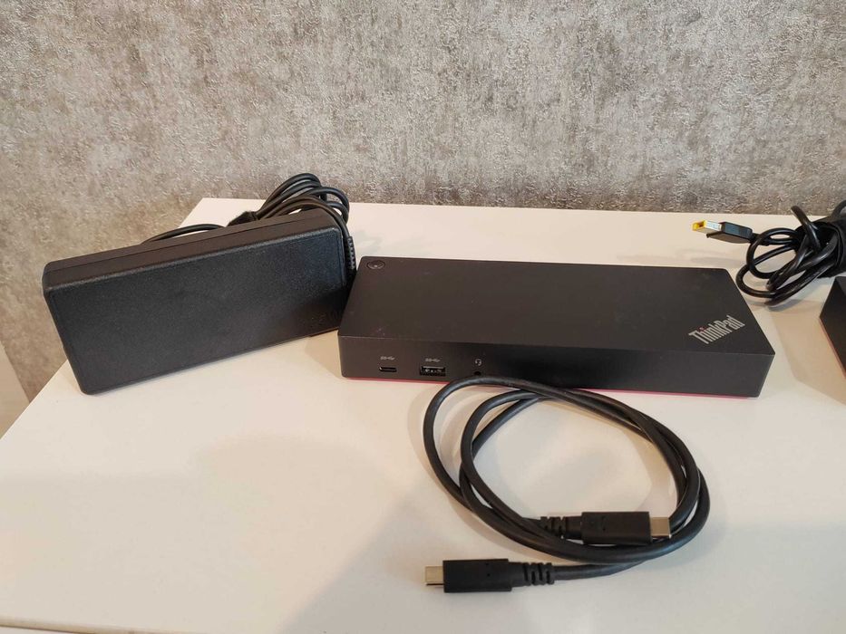 Docking Station Universal Lenovo 4K USB-C 40AF +alimentator 170w