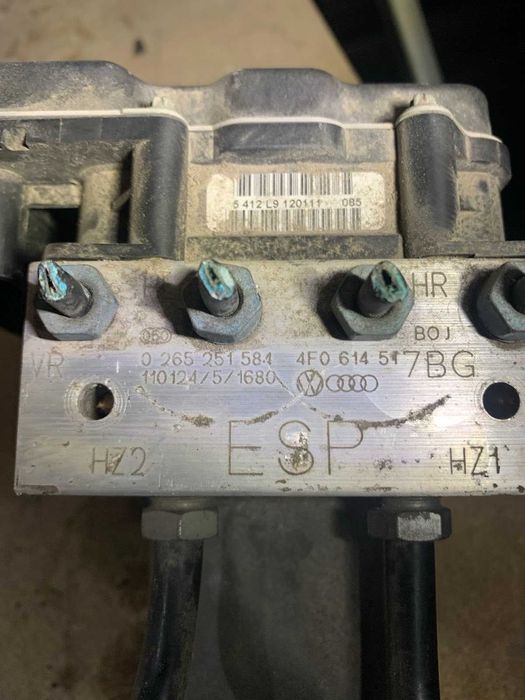 ABS модул Абс за Ауди Audi 4F 4F0910517AL006 4F0614517BG