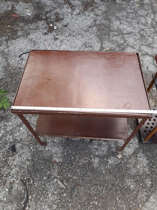 Стелаж и Масички