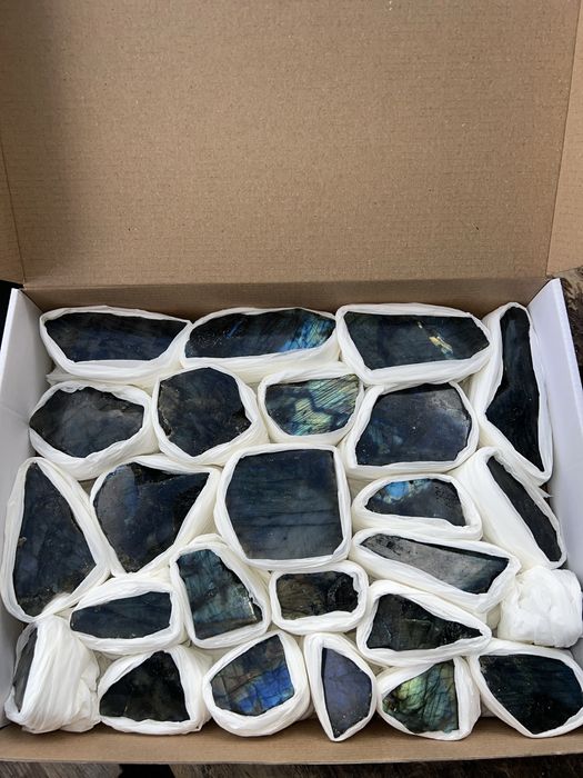 Кутия лабрадорит