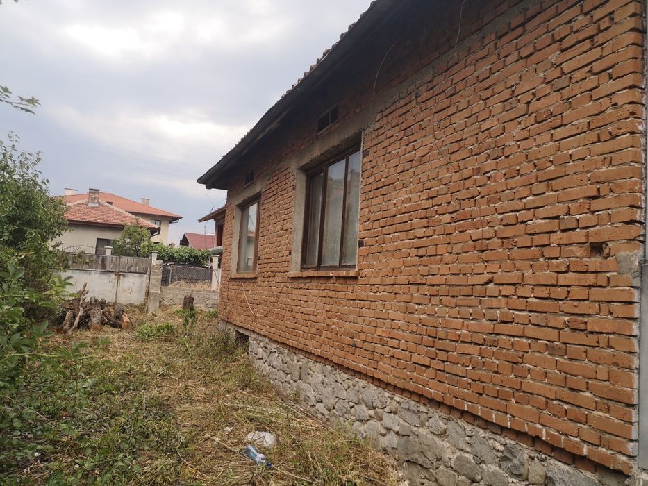 Къща с двор в Банско