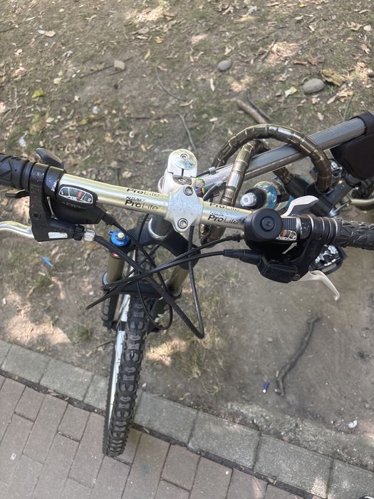Bicicleta Specialized full suspension