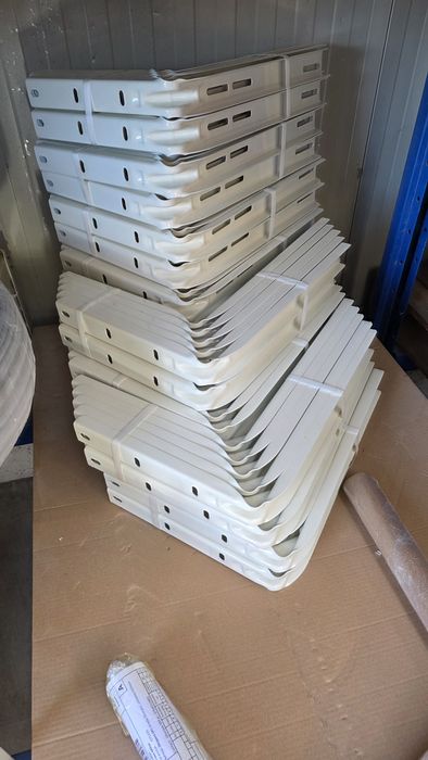 Стойки за климатик 43см заварени боядисани дебелина 1.5мм