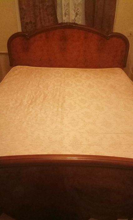 Кровать двуспальная