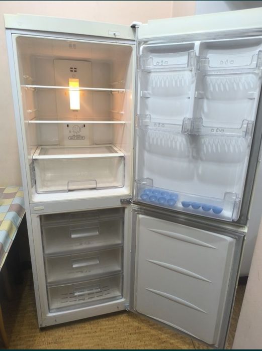 Продаётся газ плита и холодильник