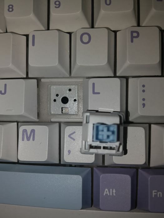 Продам клавиатуру